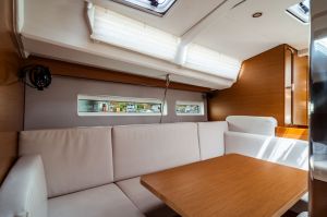 Sun Odyssey 440