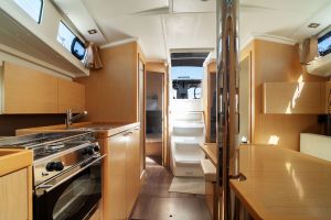 Oceanis 38
