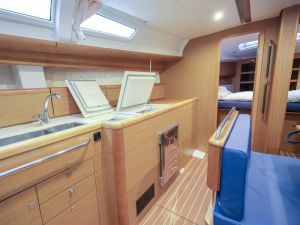 Sun Odyssey 44i