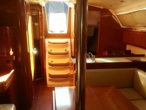 Oceanis 37