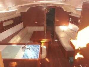 Oceanis 37