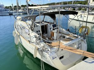 Oceanis 31