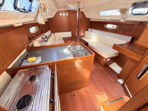 Oceanis 31