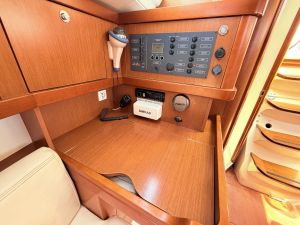 Oceanis 31