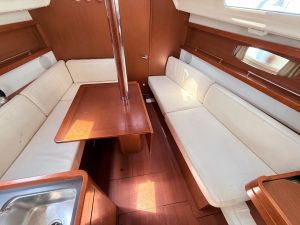 Oceanis 31