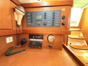 Oceanis 31