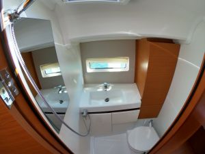 Sun Odyssey 490