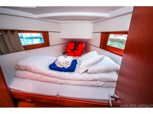 Oceanis 35
