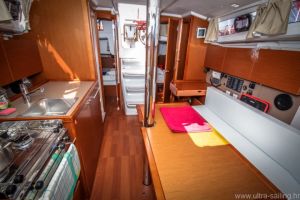Oceanis 35