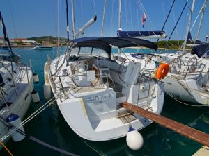 Oceanis 43