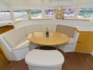 Lagoon 380