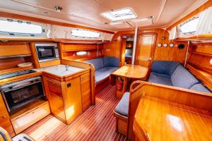 Bavaria 38 cruiser