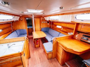 Bavaria 38 cruiser