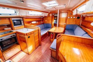 Bavaria 38 cruiser