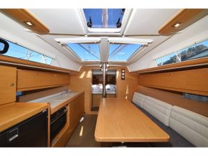 Dufour 382