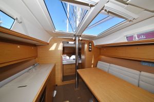 Dufour 382