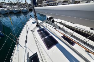 Bavaria 37