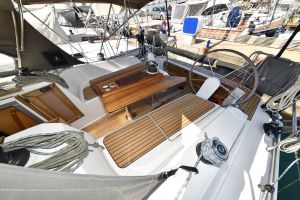 Bavaria 37