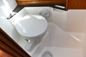Bavaria 37
