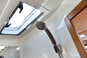 Bavaria 37