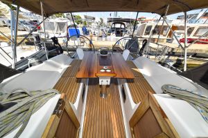 Bavaria 37
