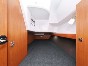 Bavaria Cruiser 37