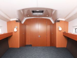 Bavaria Cruiser 37