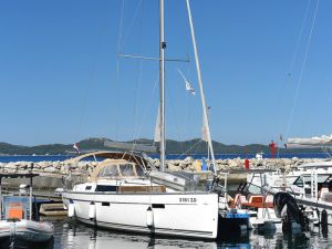 Bavaria Cruiser 37