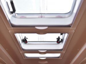 Bavaria Cruiser 37