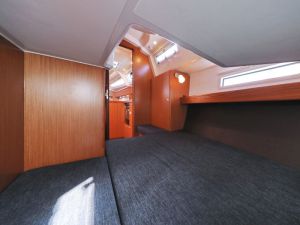 Bavaria Cruiser 37
