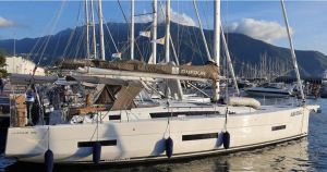 Dufour 530
