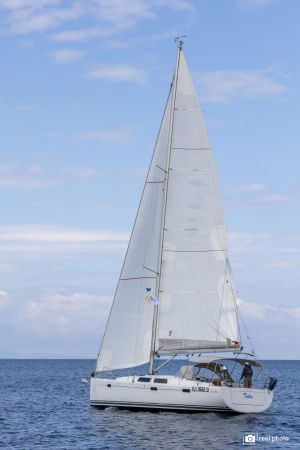 Hanse 415