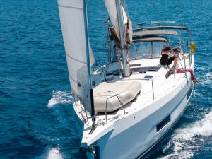 Dufour 470