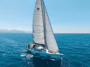 Dufour 470