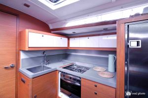 Dufour 470