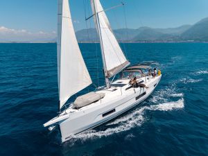 Dufour 470