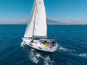 Dufour 470