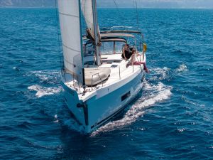 Dufour 470