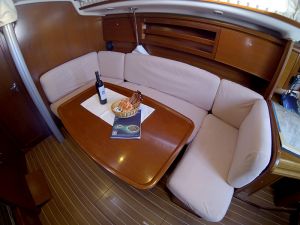 Grand Soleil 37