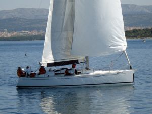 Grand Soleil 37