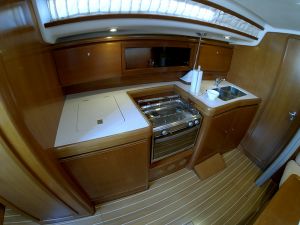 Grand Soleil 37
