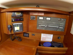 Grand Soleil 37