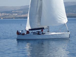 Grand Soleil 37