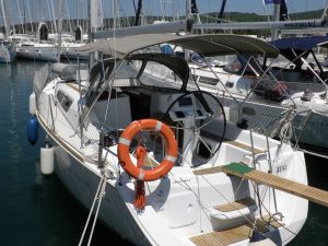 Sun Odyssey 33i