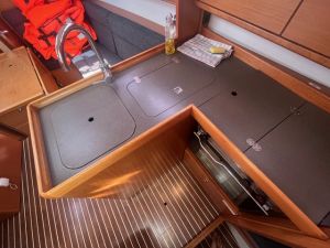 Bavaria Cruiser 33