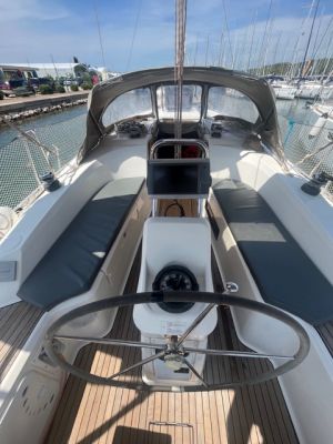 Bavaria Cruiser 33