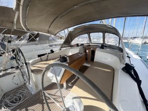 Bavaria Cruiser 37