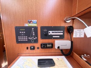 Bavaria Cruiser 37