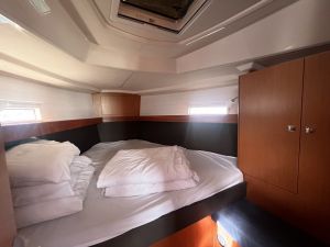 Bavaria Cruiser 37