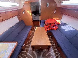 Bavaria Cruiser 37